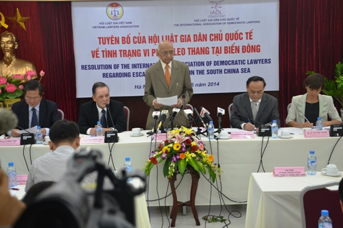 国際民主法律家協会、中国に違法行為の中止を求める